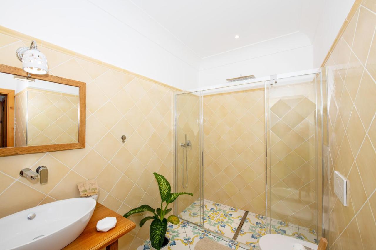 La Borragine Rooms โปซิตาโน ภายนอก รูปภาพ